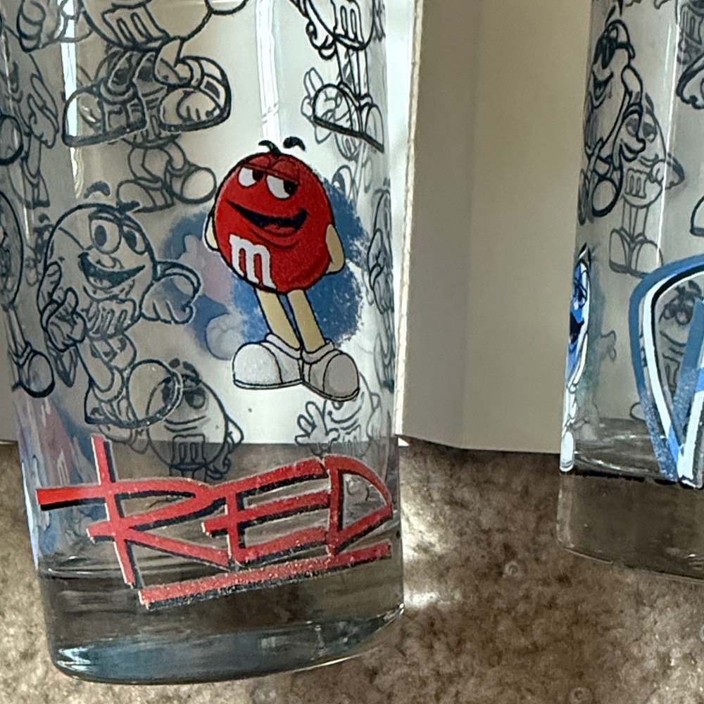 M&M'S Character Juice Glass Set - Yellow, Red, Green, Blue - Picture 4 of 6